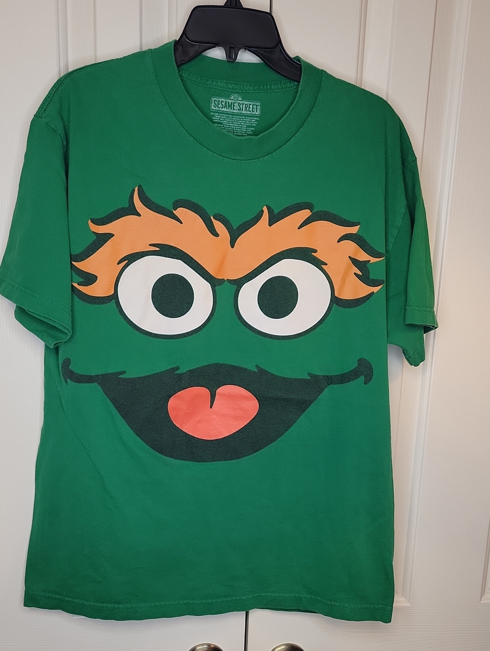 Sesame Street Oscar Grouch Face Tee - Green with Orange and Black
